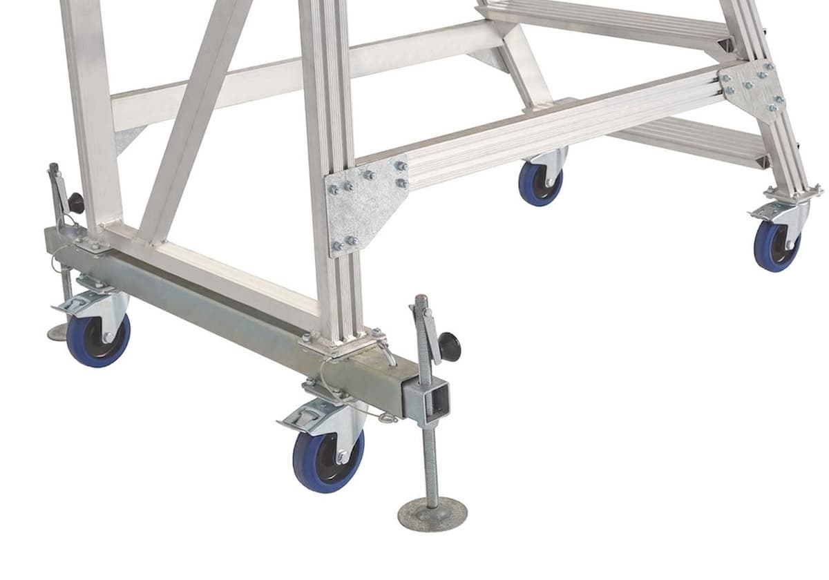 Телескопическая траверса для вышек-стремянок MEGAL ВС ТТ