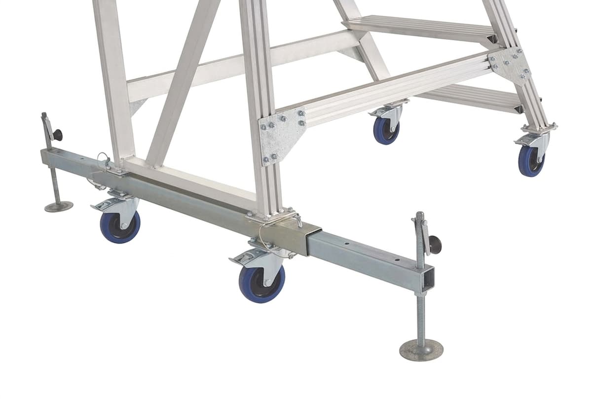 Телескопическая траверса для вышек-стремянок MEGAL ВС ТТ