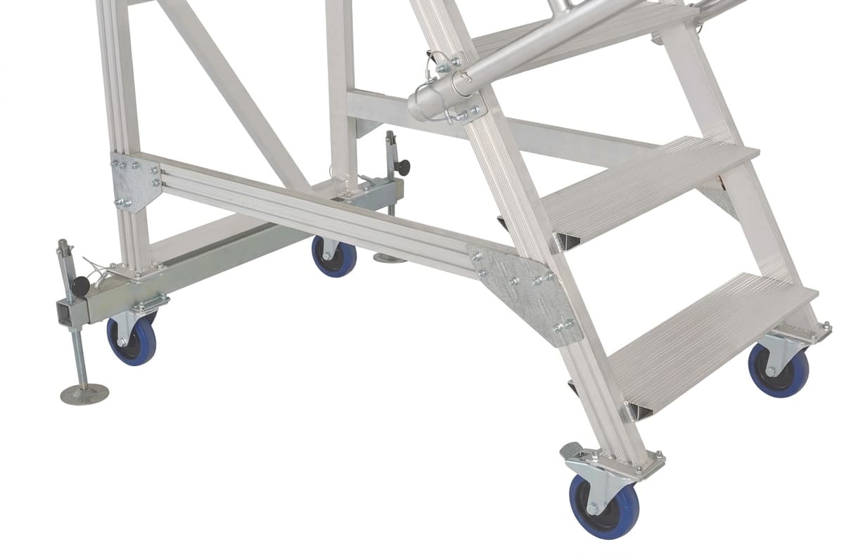 Телескопическая траверса для вышек-стремянок MEGAL ВС ТТ