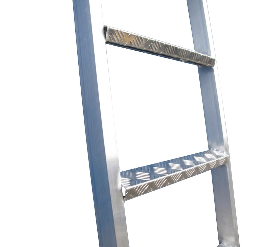 Приставная лестница MEGAL ЛПШ-2 тип 1 с широкими ступенями 320720