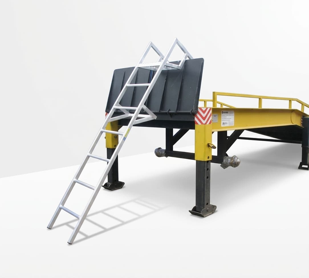 Лестница для КАМАЗа MEGAL ЛНАК-2,7 341227