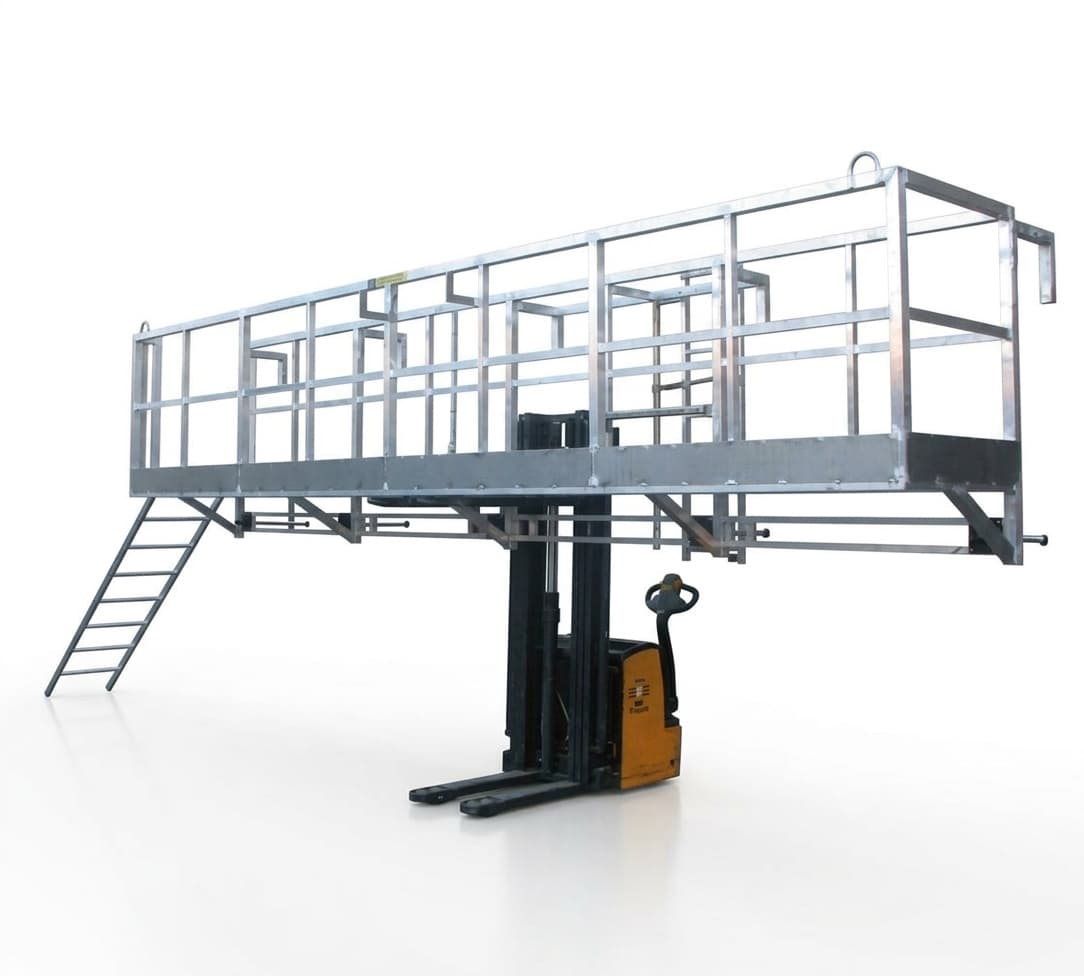 Навешиваемая площадка MEGAL ПНПБА 6000х900х1100 боковая алюминиевая с лестницами 404060